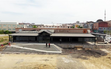 Gaziosmanpaşa Belediyesi, ilçede kitap okuma alışkanlığını yaygınlaştırmak ve kültürel yaşama