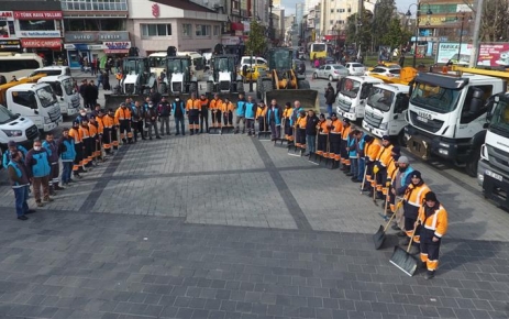İstanbul'da beklenen kar yağışının hayatı olumsuz etkilememesi adına Gaziosmanpaşa Belediyesi,