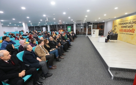 Gaziosmanpaşa Belediyesi tarafından düzenlenen "Torunun Dilinden Mehmet Akif" seminerinde, Gaziosmanpaşalılarla