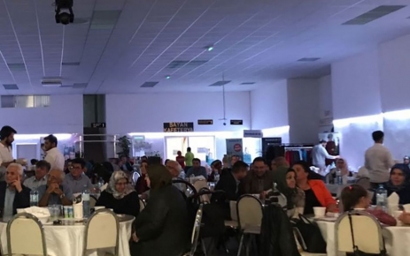 Gaziosmanpaşa Belediyesi kardeşlik iftarlarına hız kesmeden devam etti.