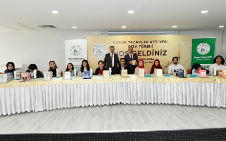 Gaziosmanpaşalı Çocuk yazarlar  kitap haline dönüştürülen eserlerini imzaladı.