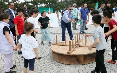 Gaziosmanpaşa Belediyesi, yaz tatilinde çocukları "Sokakta Oyun Var" etkinlikleri ile