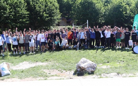 Gaziosmanpaşa Belediyesi’nin düzenlediği “Kocaeli Aytepe Diriliş Gençlik Kampına katılan gençler,