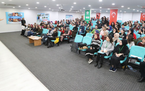 Gaziosmanpaşa Belediyesi’nin bu yıl ikincisini düzenlediği Eğitim ve Kariyer Buluşmaları,