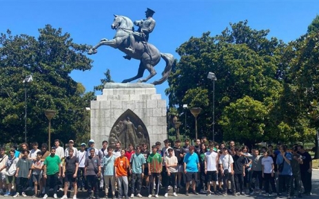 Gaziosmanpaşa Belediyesi, gençleri doğayla iç içe bir ortamda spor ve