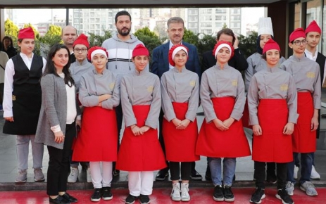 Gaziosmanpaşa Belediyesi Bilgi Evi öğrencileri anlamlı bir sosyal sorumluluk projesine