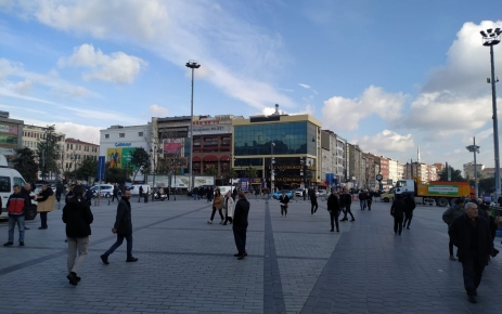 Yerel seçimler öncesi Gaziosmanpaşa’da gerçekleştirilen saha yoklamalarında mevcut Belediye Başkanı