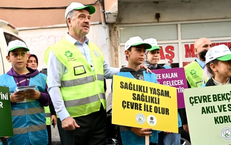 Gaziosmanpaşa Belediyesi, “İlçemi Seviyorum, Sokağıma Sahip Çıkıyorum” sloganıyla çevre farkındalık