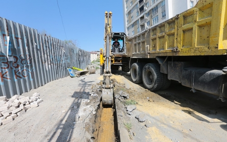 Gaziosmanpaşa Belediyesi, ilçenin 50 yıllık altyapı sorununu çözüyor.