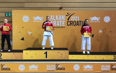 Balkan Karate Şampiyonası'nda milli takımı temsil eden Gaziosmanpaşa Belediye Spor