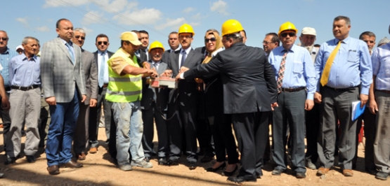 
Uşak İlyaslı köyü Çok Amaçlı Salon ve Gençlik Merkezinin temeli