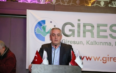 Giresun Vakfı Olağan Kongresi'ne katılan Eyüp Belediye Başkanı Remzi Aydın,