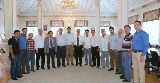 Eyüp Belediye Başkanı Av.Remzi Aydın'a,hemşehrilerinin ve Eyüplülerin ziyaretlerinin devam ettiği