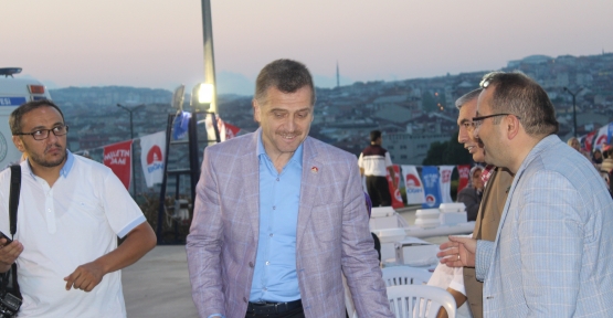 Gaziosmanpaşa Belediye Başkanı Hasan Tahsin Usta,Gaziosmanpaşa Belediyesi Geçlik Parkında verilen