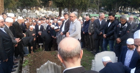 Aziz Mahmut Hüdai Vakfının  gönül dostu   Hacı