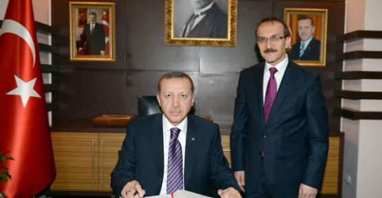 Uşak Valisi Seddar Yavuz"Milletimiz büyük bir olgunluk içerisin de demokratik