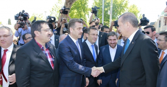 Gaziosmanpaşa Belediye Başkanı Hasan Tahsin Usta,ilçemize hizmet etmek isteyen herkesle