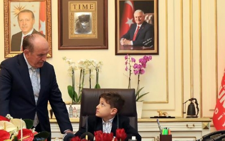 İstanbul Büyükşehir Belediye Başkanı Yusuf Safa Varank, 23 Nisan Ulusal