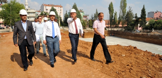 Uşak Valisi Seddar Yavuz "İl hizmet  binasının 2016 yılında