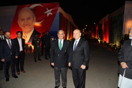 İstanbul Büyükşehir Belediyesi Ülkelerle anlaşıyor İstanbul Büyükşehir Belediye Başkanı Kadir Topbaş, Pakistan, Singapur ve Malezya’da