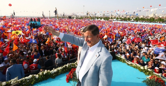 AK Parti Genel Başkanı ve Başbakan Ahmet Davutoğlu,Maltepe'de İstanbul halkına