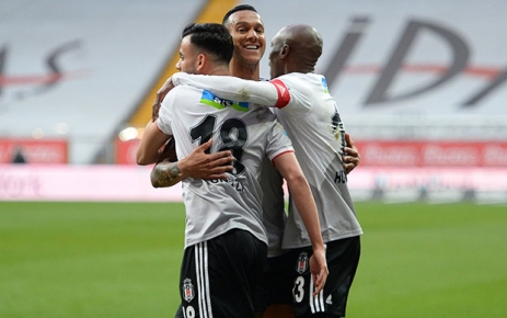 Süper Lig'in 33'üncü haftasında Beşiktaş, Aytemiz Alanyaspor'u 3-0 mağlup etti