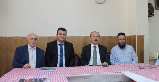 Gaziosmanpaşa Kaymakamı Yaşar Karadeniz,Mevlana Samsunlular Derneğini ziyaret etti.