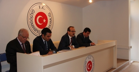 Gaziosmanpaşa Kaymakamlığında aile sağlığı merkezi doktorları toplantısı yapıldı.