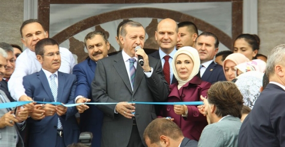 Cumhurbaşkanı Erdoğan Rize'de dağın zirvesine yapılan Kıbledağı Hacı Hafız Yusuf