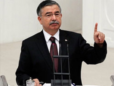 Milli Savunma Bakanı İsmet Yılmaz, IŞİD'in kaçırdığı Türk konsolosluğu rehineleri