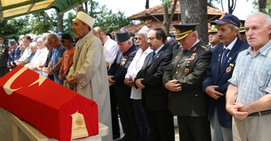Sakarya Valisi Hüseyin Avni Coş,Kore Gazisi Merhum Adem Alev'in cenaze