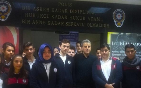 Özel Şafak Anadolu Sağlık Meslek Lisesi öğrencileri Gaziosmanpaşa İlçe Emniyet