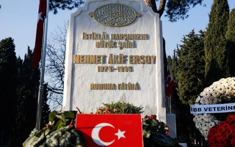 İstiklal Marşı'nın şairi Mehmet Akif Ersoy, vefatının 80. yılında İstanbul'daki