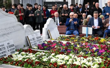 Merhum Başbakan Prof. Dr. Necmettin Erbakan, vefatının 12'nci yılında kabri