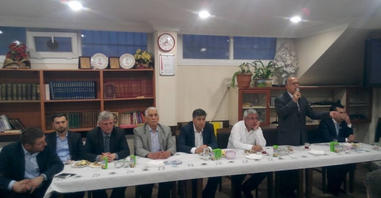 Ak Parti Milletvekili Mehmet Metiner Mevlana Mahallesi Adıyamanlılar derneğinde konuştu.
