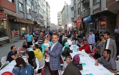 Belediye Başkanı Hasan Tahsin Usta ve Mevlana Başkanı Bayram Korkmaz