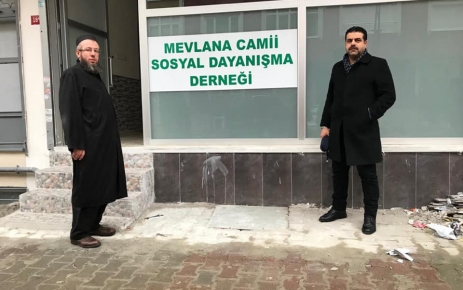 Mevlana Mahalle Muhtarı Zeki Eşgünoğlu'nun öncülüğünde, "Mevlana Sosyal Evi" hizmete