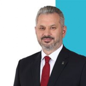 İstanbul Milletvekili Hasan Turan "İstanbulluları hürmet ve muhabbetlerimle selamlıyorum"dedi.