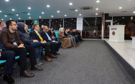 Gaziosmanpaşa Belediyesinin organize ettiği “Modern Dünyada Müslüman Olmak” temalı konuşmayı
