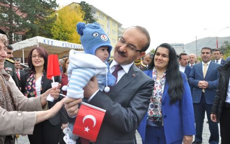 Muş Valisi Seddar Yavuz "Cumhuriyet, ülkemiz için sadece bir yönetim