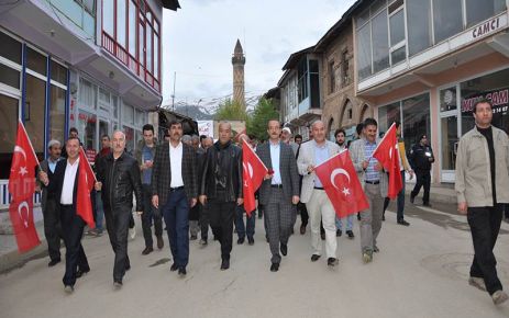 Muş’ta 57. Alay için vefa yürüyüşü Muş Valisi Seddar Yavuz’un katılımlarıyla Çanakkale Kara Savaşlarının 101’inci yıl