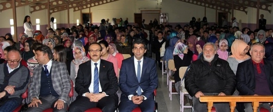 Gaziosmanpaşa Kaymakamı Seddar Yavuz, Kaymakamlık mesleğini öğrencilere anlattı.