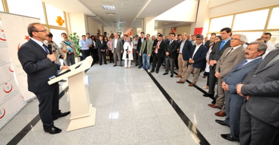 Uşak Devlet Hastanesi Kalp Damar Cerrahi ve Anjio üniteleri açıldı.
