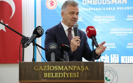 Gaziosmanpaşa Belediyesi tarafından düzenlenen “Ombudsman Gaziosmanpaşalılarla Buluşuyor” toplantısında konuşan Türkiye