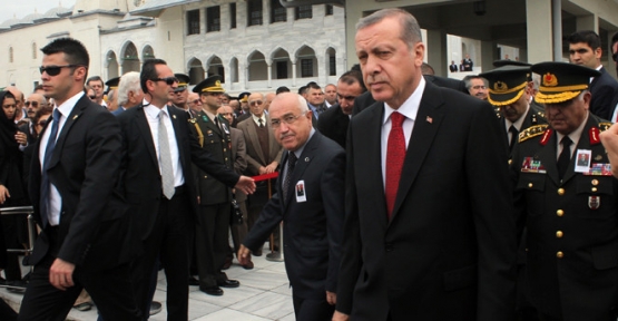 Cemil Çiçek için AK Parti defterinin kapandığı bildirildi.