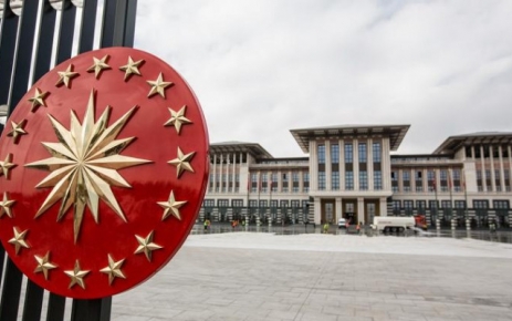 10 büyükelçi merkeze alındı, 13 ülkeye yeni büyükelçi atandı.