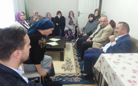 AK Parti Gaziosmanpaşa İlçe Başkanı Şahin Pirdal,Mevlana Mahalle sakinleriyle ev