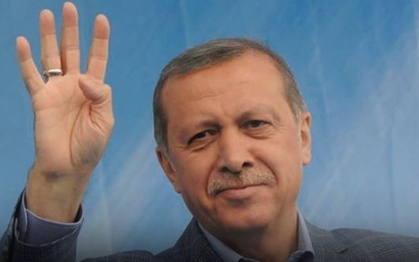 Rabia işaretini anlatan afişler parti teşkilatlarına gönderildi.