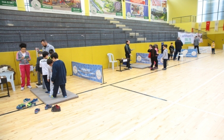 Türkiye Sportif Yetenek Taraması ve Spora Yönlendirme Projesi, Gaziosmanpaşa'da başladı.