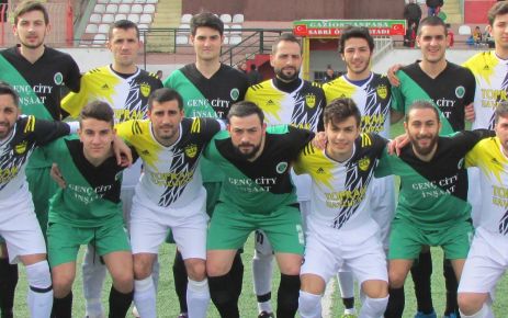 Gaziosmanpaşa Sarıgöl Birlikspor kendi evinde Halkalı Çamlıkaltısporla berabere kalarak fırsat